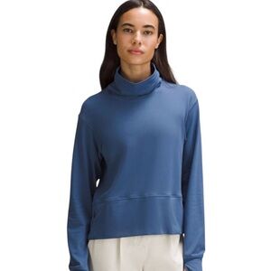 Lululemon Ready to Rulu Fall Pullover Size 8 Blue Activewear Athleisure Cozy Top